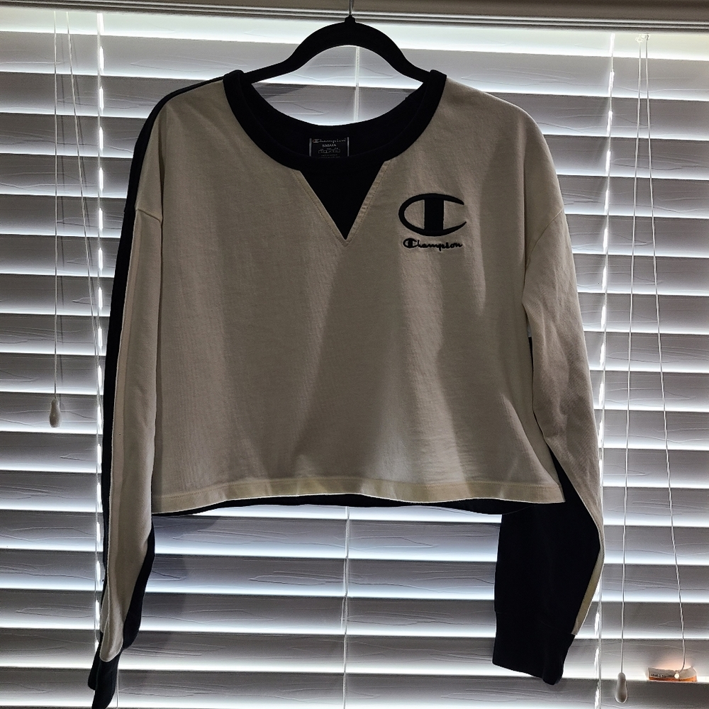 Champion Women's Cropped Crew Long Sleeve Tee with Blocking